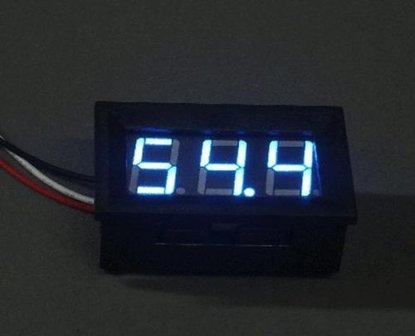 Mini digitale voltmeter 4.5-30V Voltage Panel Meter in Blauwe LED uitvoering