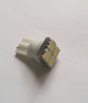 T10 4x 5050SMD LED xenon wit